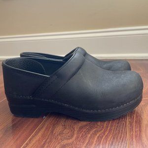 Dansko Professional Black Oiled Clog